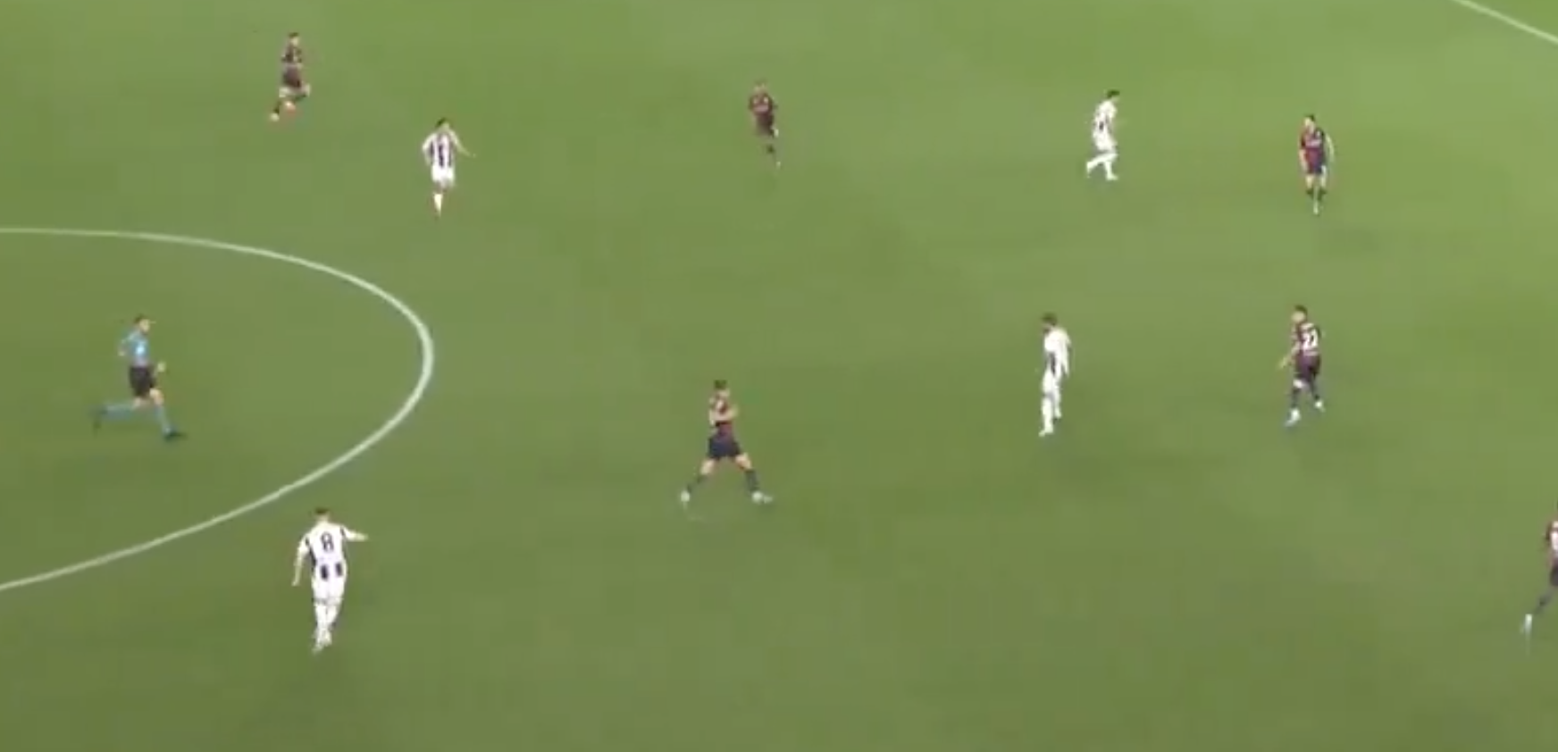 Assist Koopmeiners, giocata FAVOLOSA in Genoa Juve: il lancio per Vlahovic è ARTE - VIDEO 36 Koopmeiners