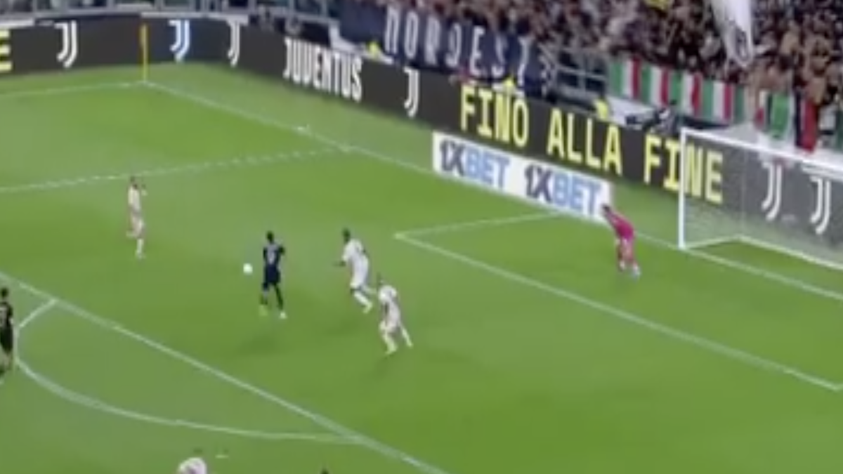 Juve Roma, Svilar dice NO a Vlahovic: GRANDE occasione per sbloccare il match - VIDEO 36 Occasione Vlahovic