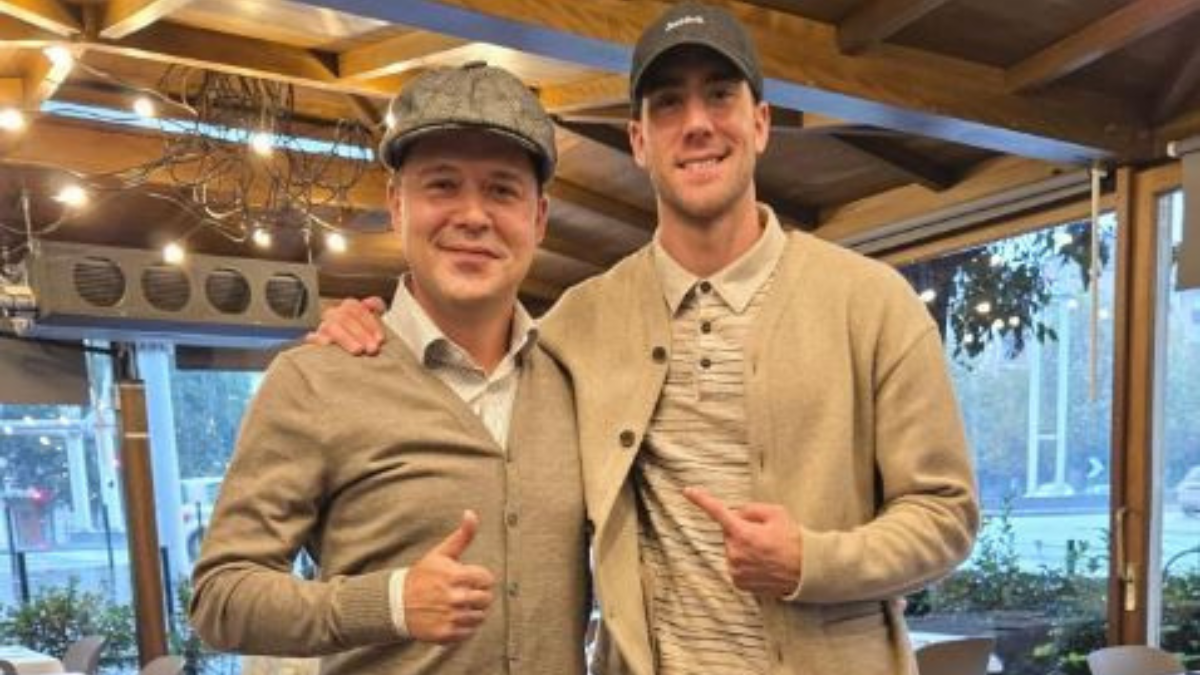 Agente Vlahovic a Torino: FOTO e sorrisi sui social, cosa filtra per il rinnovo dell'attaccante con la Juve 36 agente vlahovic