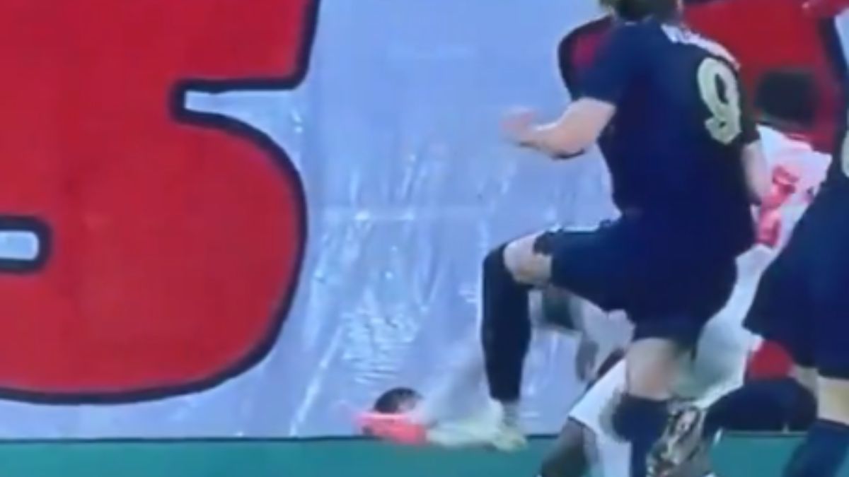 Rigore Vlahovic, i giornali NON CI STANNO: «Lukeba lo colpisce. Letexier non vede, il VAR ancora più COLPEVOLE» 36 vlahovic