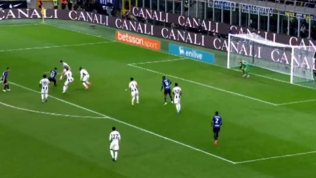 Gol Mkhitaryan: gran sinistro dell'armeno che sorprende Di Gregorio. L'Inter fa subito 2-2 - VIDEO 36 Gol Mkhitaryan
