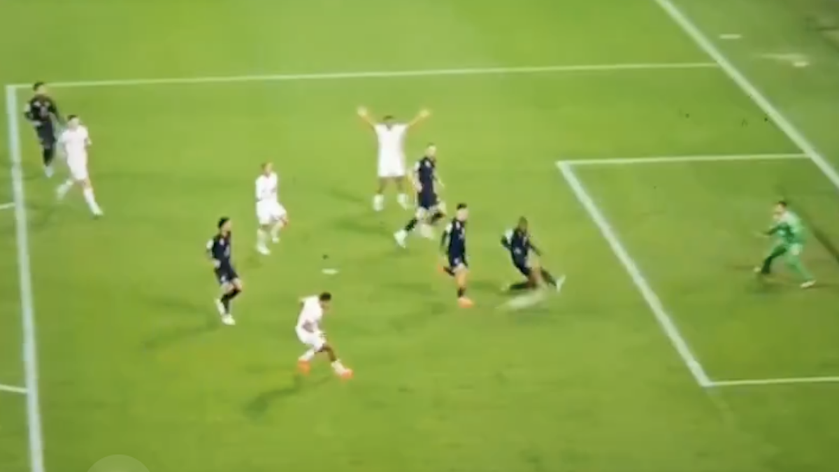 Intervento Kalulu, che SALVATAGGIO nel finale di Lipsia Juve! Giocata DECISIVA che fa scatenare i tifosi - VIDEO 36 Kalulu