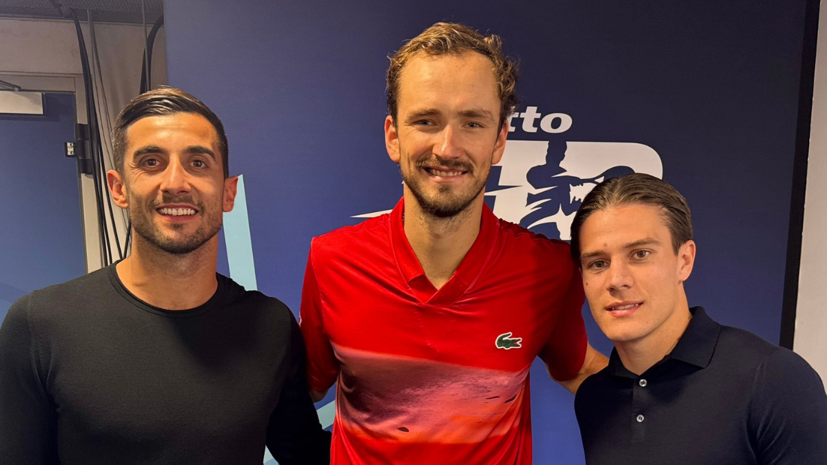 Fagioli e Perin in posa con Medvedev, l'ATP scherza: «Nuovo acquisto per la Juventus?» - FOTO 36 fagioli perin atp finals