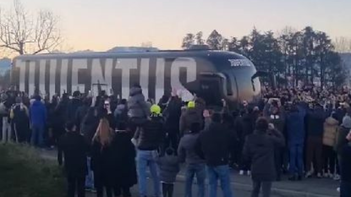 Juve Fiorentina: i pullman delle due squadre sono all'Allianz Stadium. FOTO e VIDEO del pre-partita 36 Juve Fiorentina
