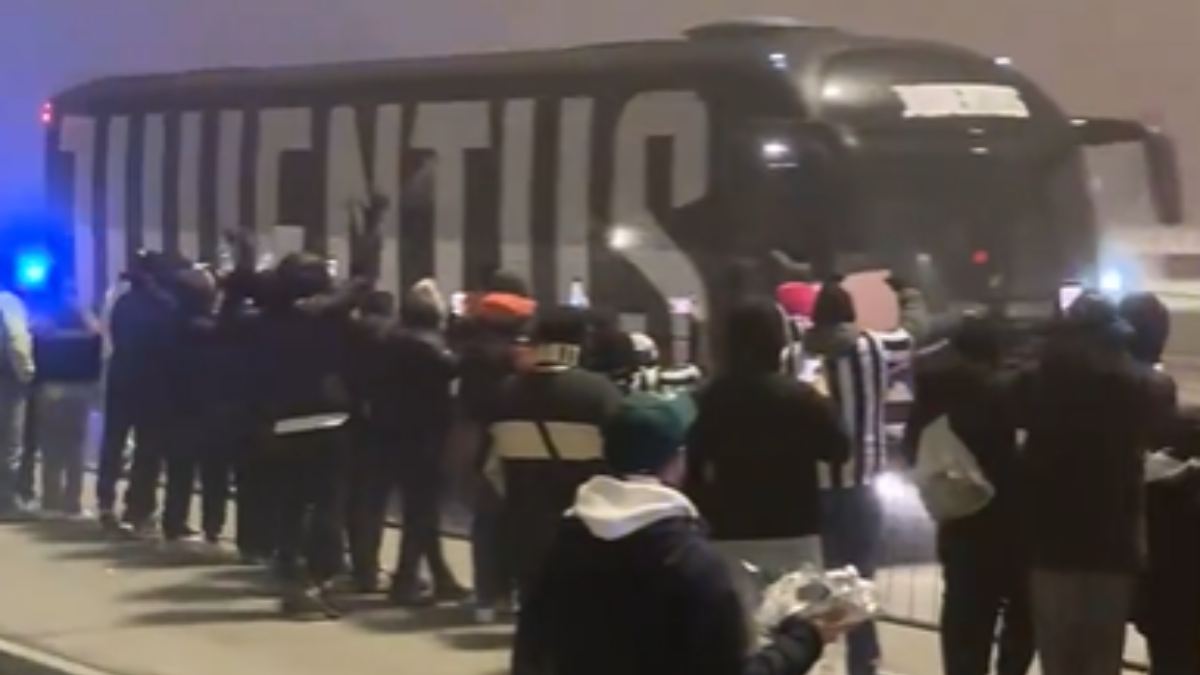 Juve Venezia: i pullman delle due squadre sono all'Allianz Stadium. FOTO e VIDEO del pre-partita 36 juve venezia pullman