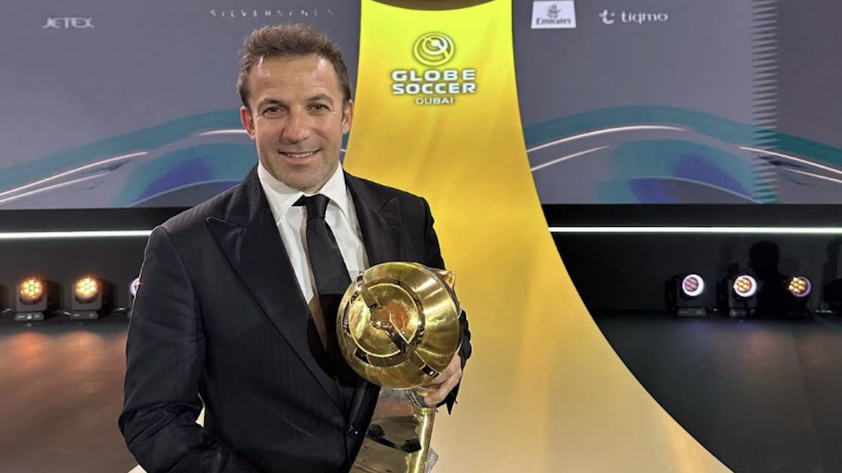 Del Piero dopo i Globe Soccer Awards: «È con grande gioia che ricevo questo premio». La FOTO fa impazzire i tifosi 36 del piero