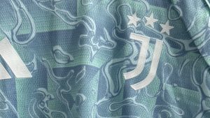 Pantaloncini Juventus Stagione 2022/23 - Seconda Divisa Ufficiale Uomo, Bianconeri, 100% Sintetico - Foto 5