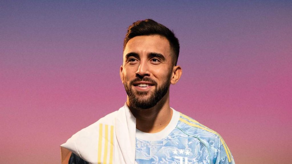 seconda maglia juve nico gonzalez