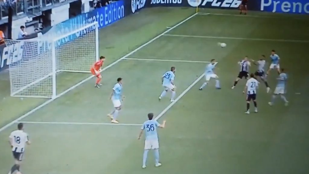 Gol Douglas Luiz