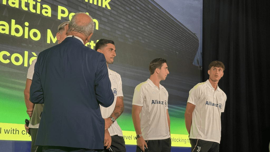 WhiteBIT Juventus, lanciata la nuova partnership a Torino. Comolli: «Siamo pazzi di innovazione», Perin: «Ogni partita faremo il massimo per vincere», Milik: «Con i tifosi siamo una famiglia». Il racconto dell'evento 41 juventus