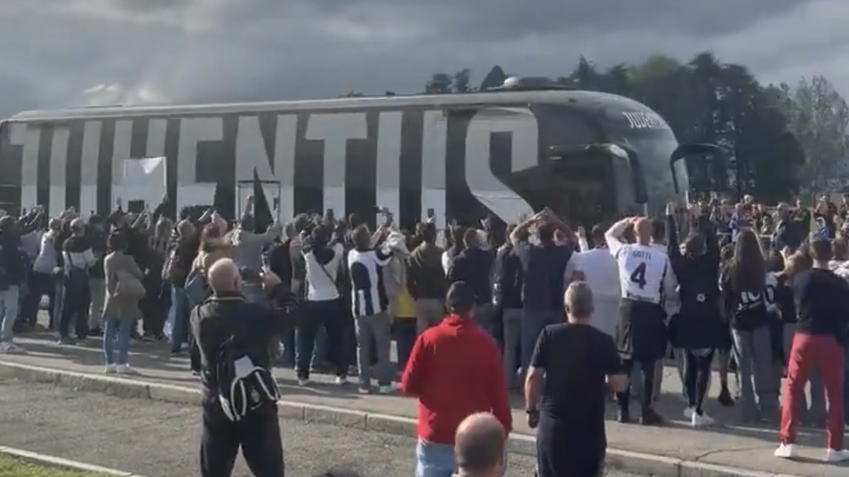 Juve Atalanta, i pullman delle due squadre sono arrivati all'Allianz Stadium: FOTO e VIDEO del pre partita 36 Pullman