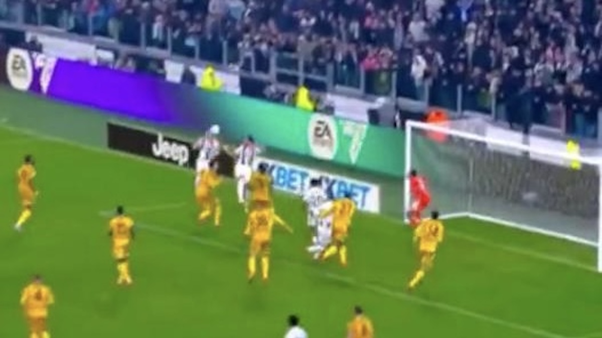 Gol Gatti: incornata vincente del difensore bianconero, lo Stadium può tornare a fare festa. Juventus di nuovo avanti con l’Udinese Gol Gatti: incornata vincente del difensore bianconero, lo Stadium può tornare a fare festa. Juventus di nuovo avanti con l’Udinese