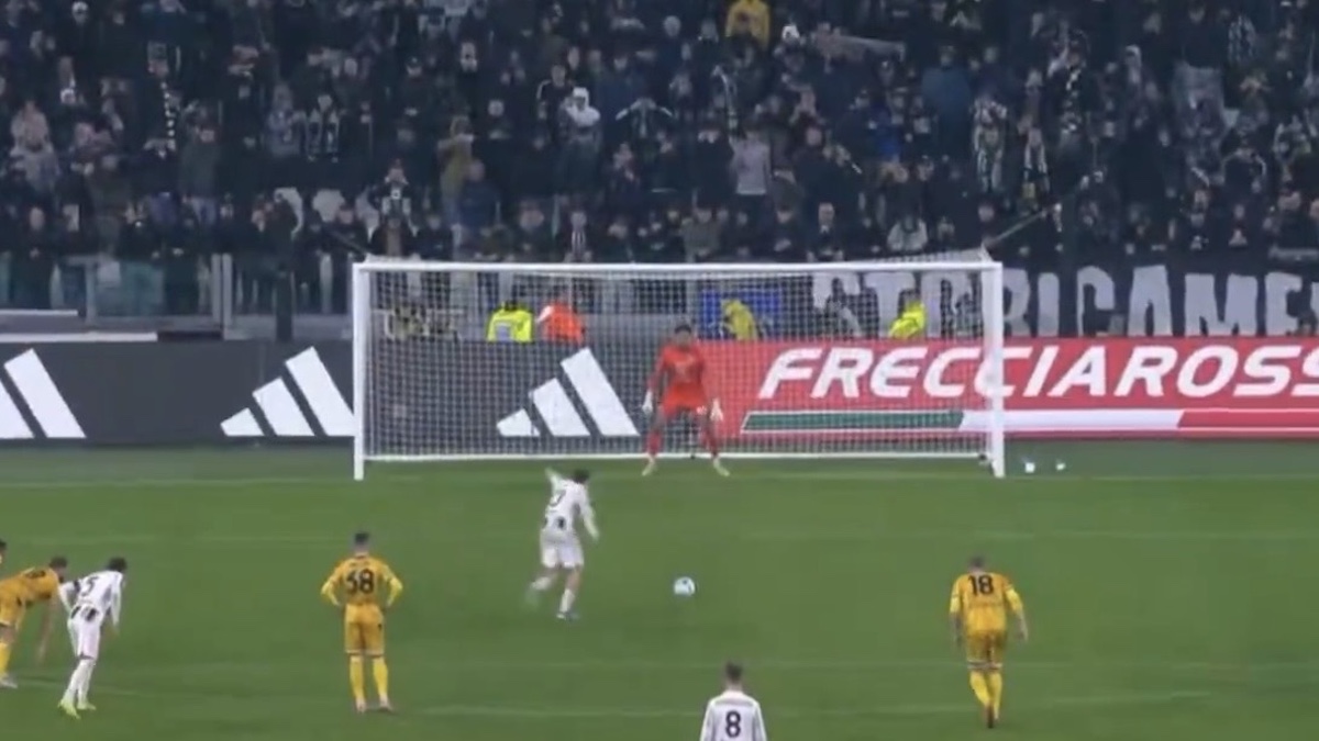 Rigore Yildiz, il turco chiude definitivamente i conti: conquista il penalty e lo trasforma, lo Stadium può far festa Rigore Yildiz, il turco chiude definitivamente i conti: conquista il penalty e lo trasforma, lo Stadium può far festa