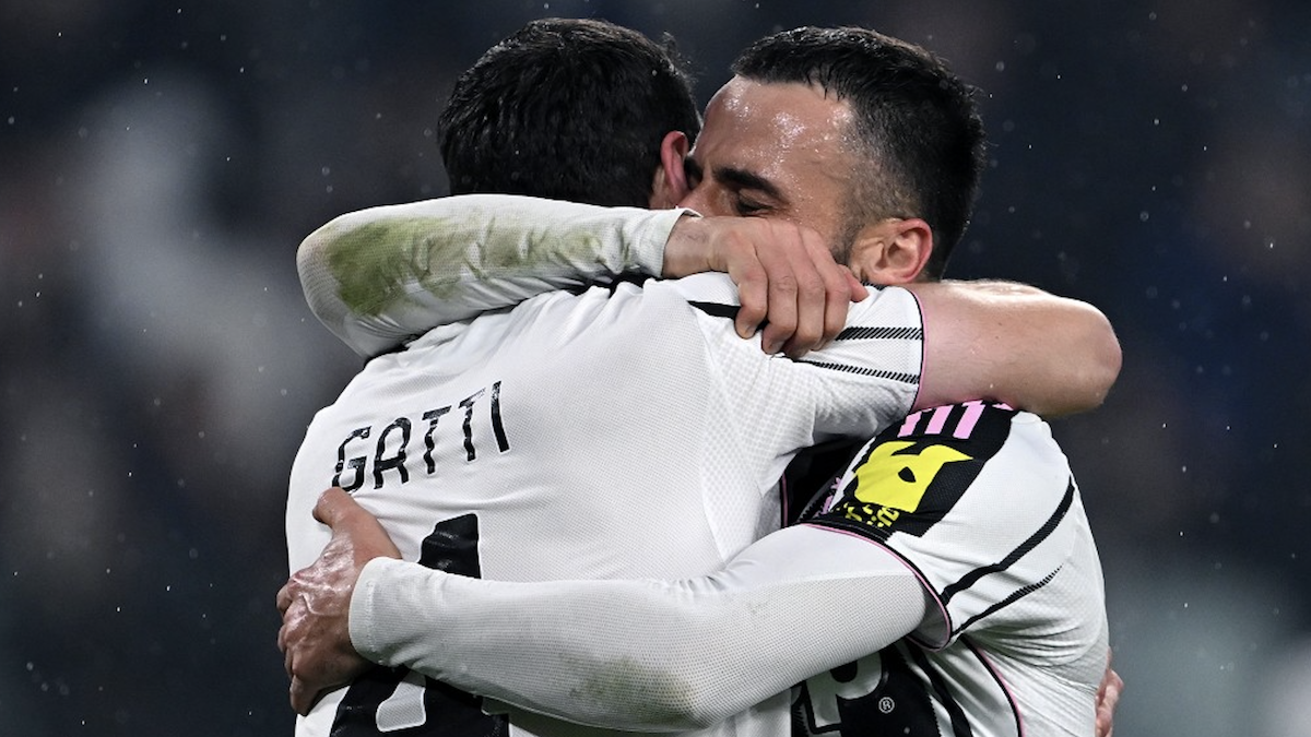 Ultimissime Juve LIVE: i bianconeri tornano alla vittoria, le parole di Chiellini su nuovo allenatore e ds Ultimissime Juve LIVE: i bianconeri tornano alla vittoria, le parole di Chiellini su nuovo allenatore e ds