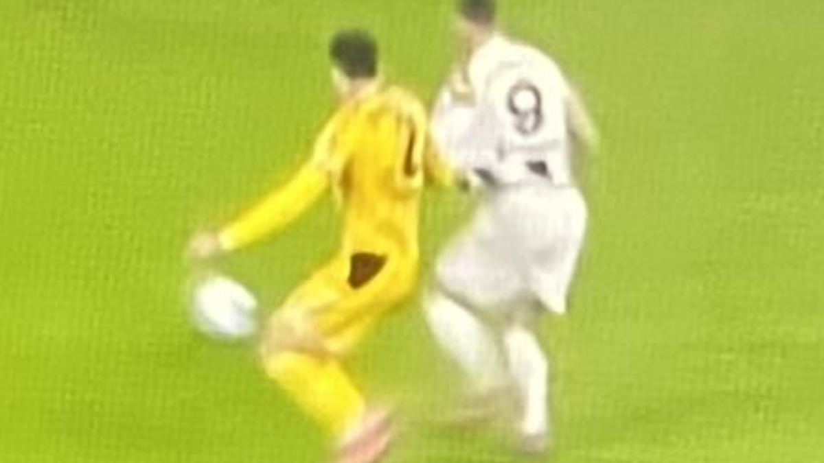 Marelli dopo Juve Udinese: «Vlahovic era nettamente in vantaggio, trattenuta da parte di entrambi i giocatori. Sul contatto tra Goglichidze e Yildiz…». Non c’era un rigore per i bianconeri?