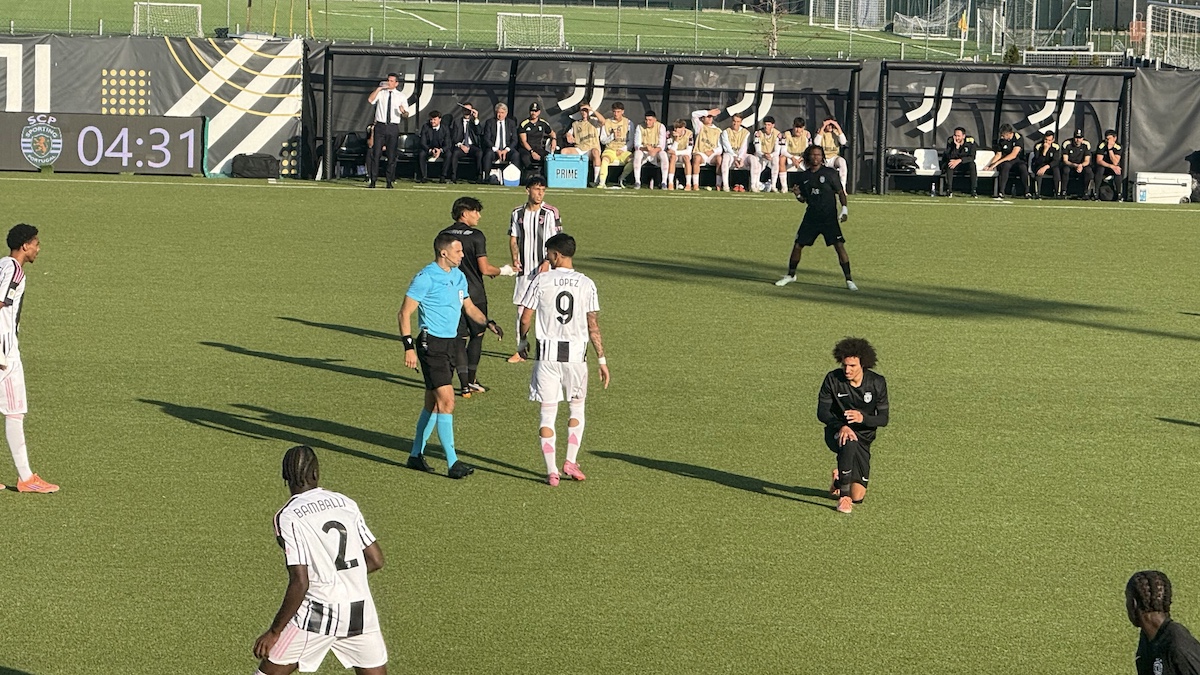 Juve Sporting Primavera Youth League 0 0 LIVE: Tiozzo ad un passo dal vantaggio, bell’inizio dei bianconeri Juve Sporting Primavera Youth League 0 0 LIVE: Tiozzo ad un passo dal vantaggio, bell’inizio dei bianconeri