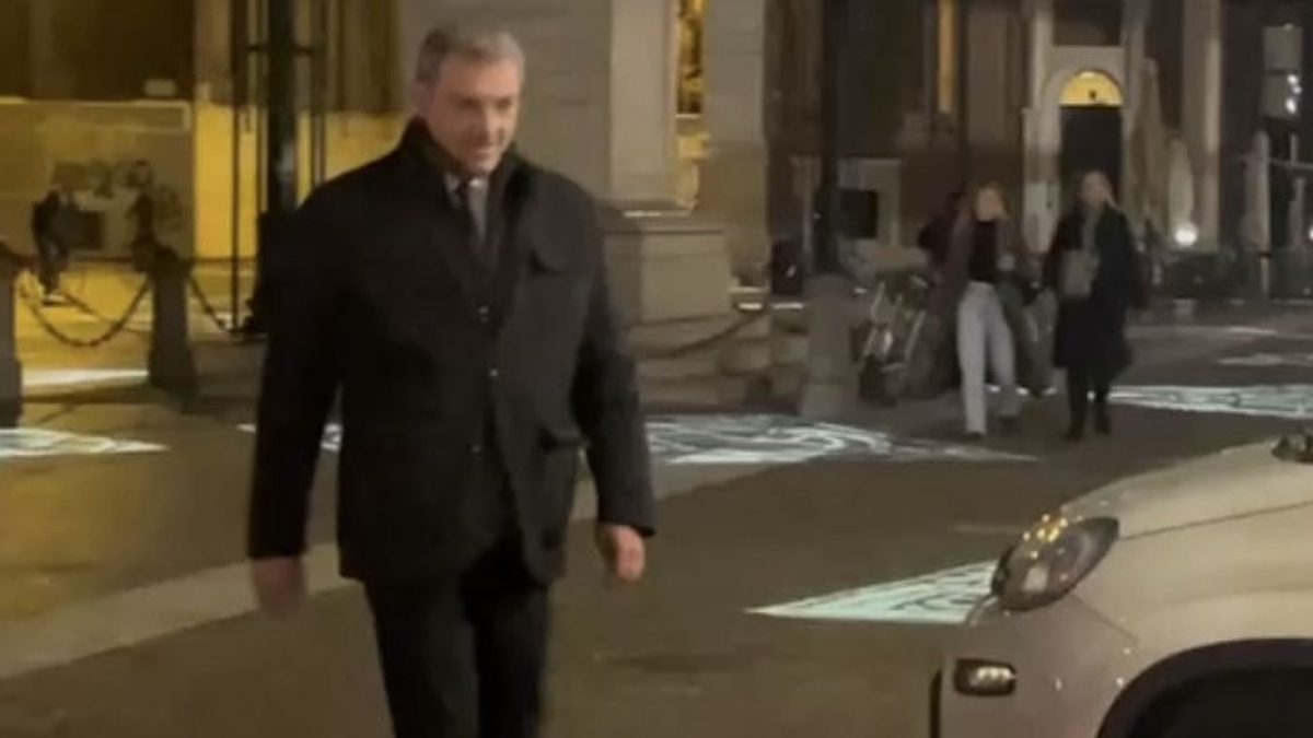 Juve Sporting Lisbona: le delegazioni delle due squadre sono arrivate alla cena della vigilia – VIDEO Juve Sporting Lisbona: le delegazioni delle due squadre sono arrivate alla cena della vigilia – VIDEO