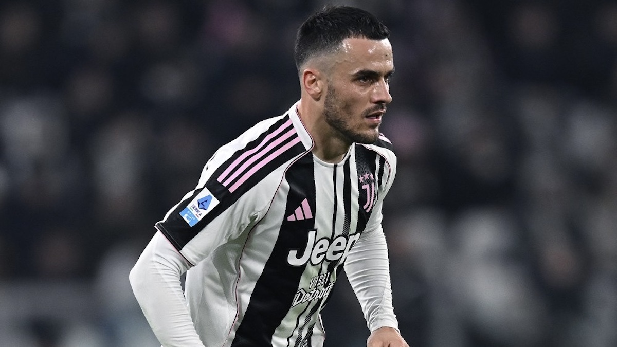 Kostic volta pagina dopo la prestazione negativa di Juve Cagliari e pensa alla squadra: messaggio chiaro sui social – FOTO Kostic volta pagina dopo la prestazione negativa di Juve Cagliari e pensa alla squadra: messaggio chiaro sui social – FOTO