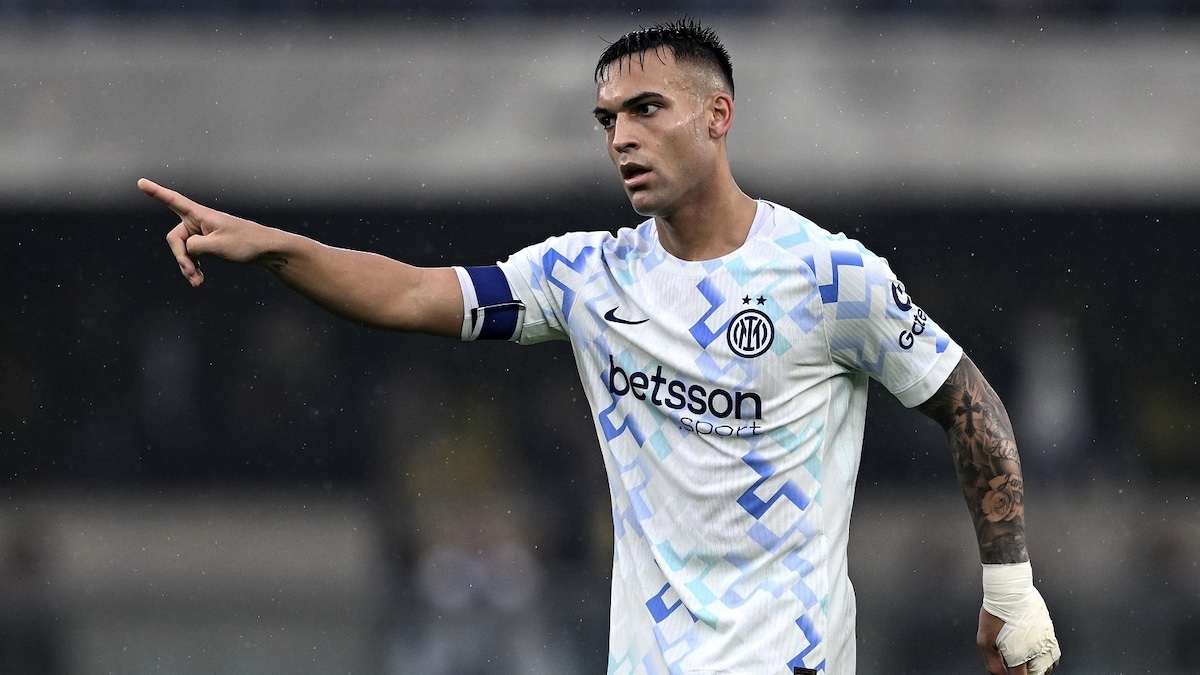 Verona Inter 1 2: i nerazzurri la sfangano al Bentegodi con un autogol al 93?, ma quante polemiche per quel mancato rosso! Cosa è successo Verona Inter 1 2: i nerazzurri la sfangano al Bentegodi con un autogol al 93?, ma quante polemiche per quel mancato rosso! Cosa è successo
