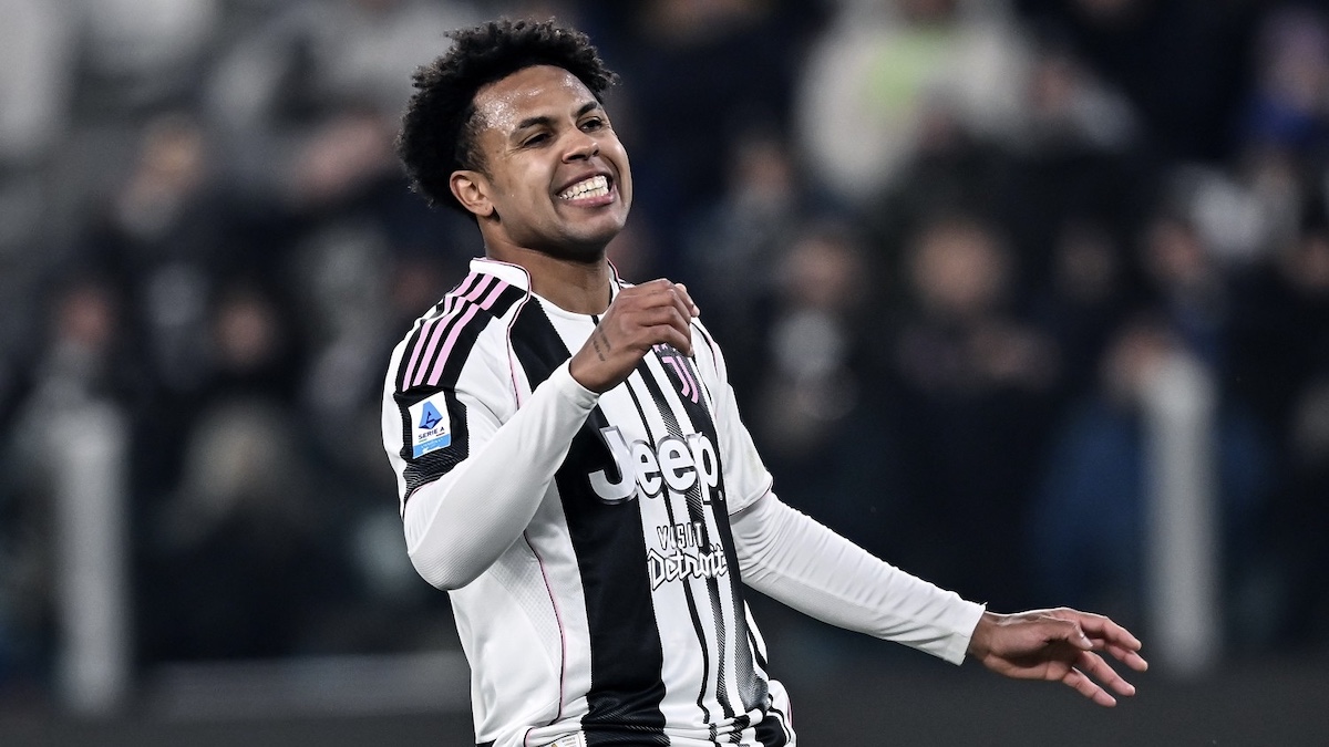 McKennie Juve, si complica il rinnovo? Il texano avanza questa pretesa sull’ingaggio. Rischio parametro zero dietro l’angolo McKennie Juve, si complica il rinnovo? Il texano avanza questa pretesa sull’ingaggio. Rischio parametro zero dietro l’angolo