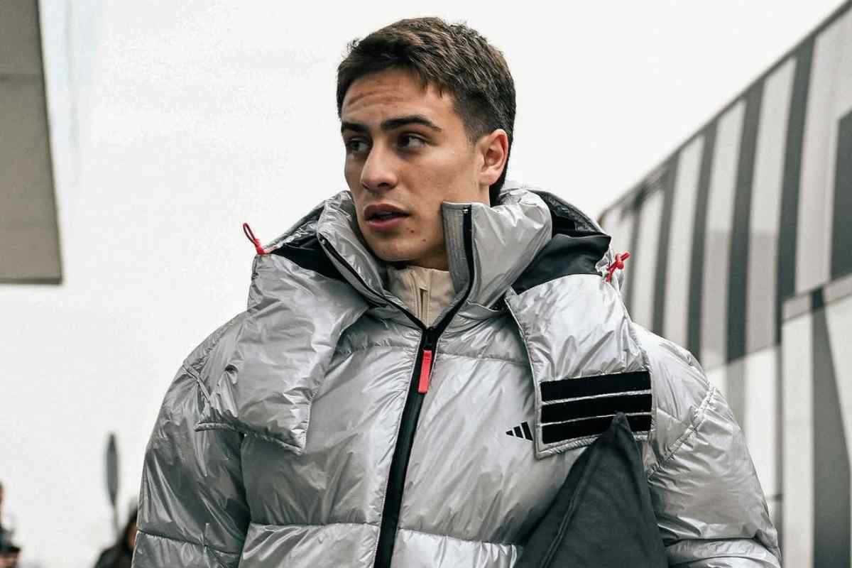 Bodo Glimt Juve: i bianconeri atterrano in Norvegia con la nuova tuta ‘spaziale’ Adidas x Moon Boot. Ecco come acquistarla Bodo Glimt Juve: i bianconeri atterrano in Norvegia con la nuova tuta ‘spaziale’ Adidas x Moon Boot. Ecco come acquistarla