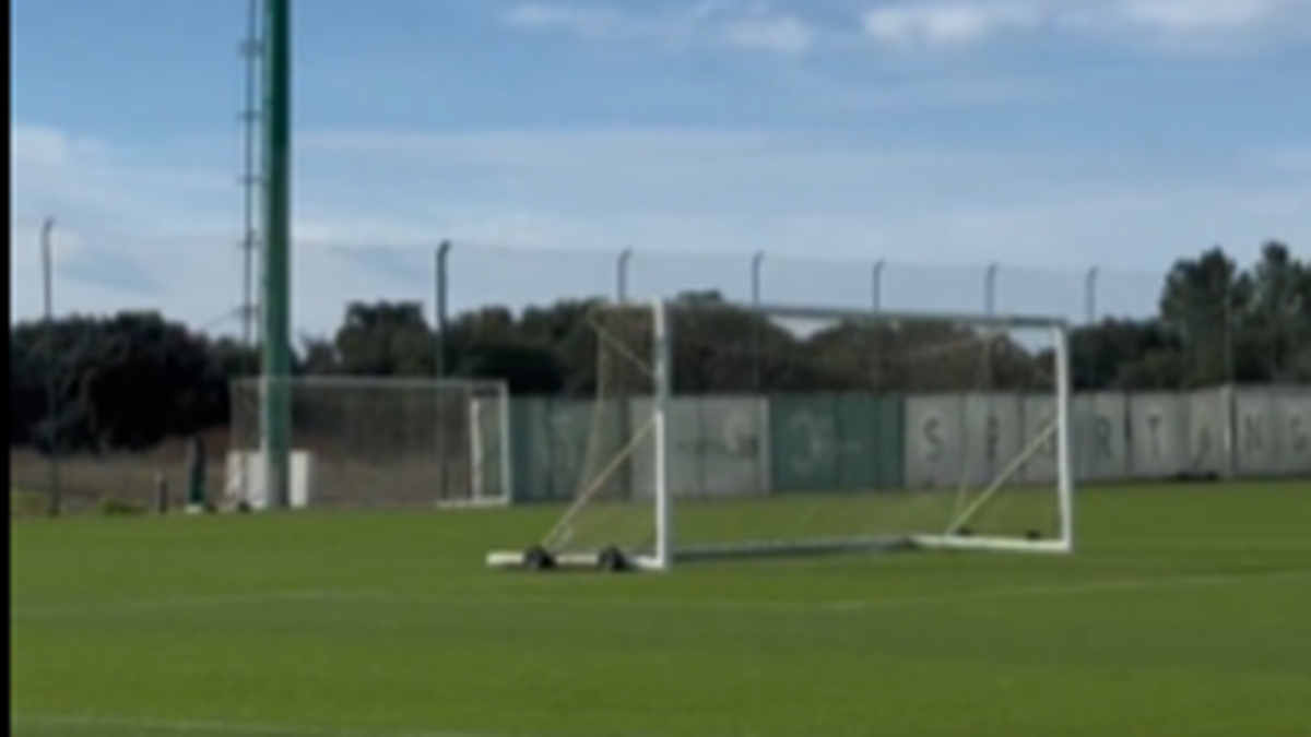 Allenamento Sporting Lisbona pre Juve: la rifinitura dei portoghesi alla vigilia del match di Champions – FOTO e VIDEO dall’Academia Cristiano Ronaldo Allenamento Sporting Lisbona pre Juve: la rifinitura dei portoghesi alla vigilia del match di Champions – FOTO e VIDEO dall’Academia Cristiano Ronaldo