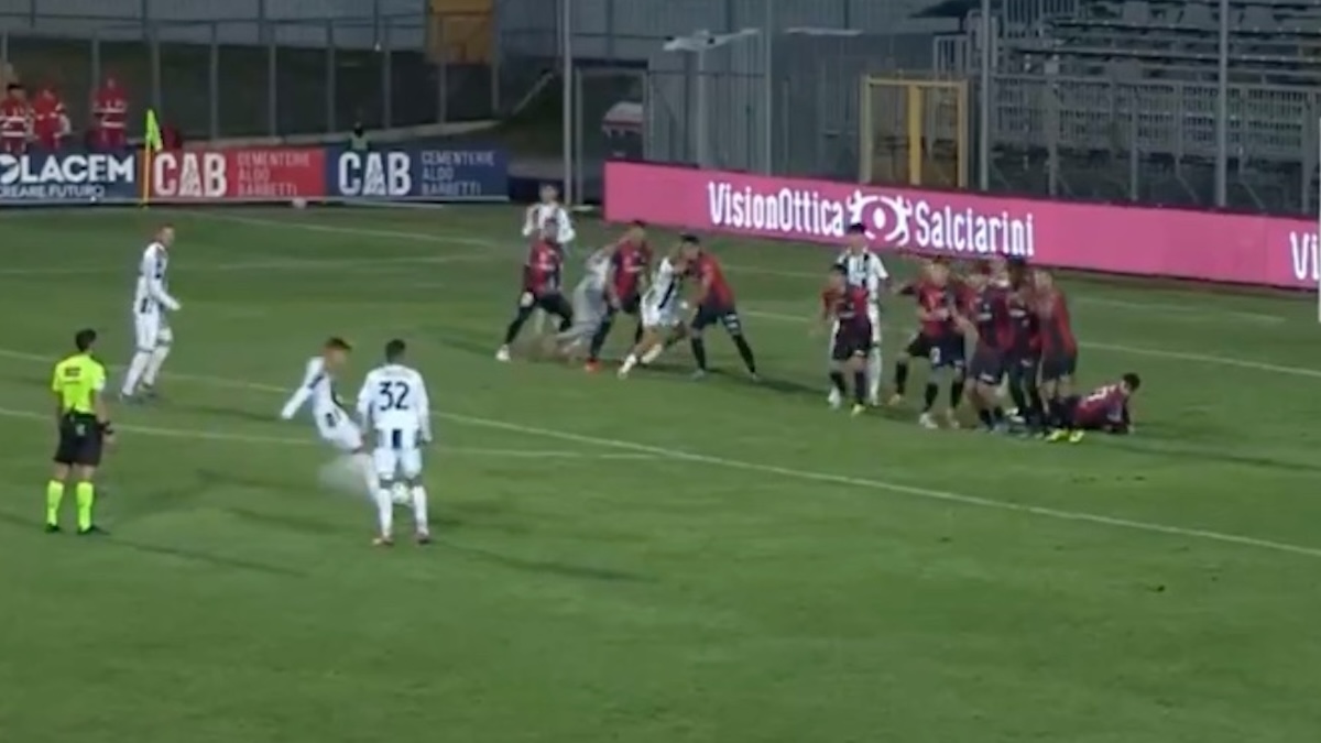 Gol Faticanti: gioiello su punizione del centrocampista della Next Gen. La perla vale il pari last minute – VIDEO