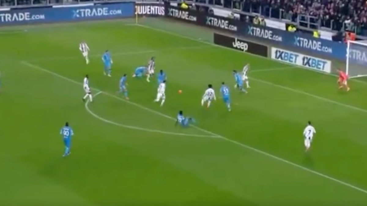 Gol Yildiz: il turco risponde dopo neanche un minuto alla rete di Esposito. Botta e risposta allo Stadium in Juve Cagliari – FOTO Gol Yildiz: il turco risponde dopo neanche un minuto alla rete di Esposito. Botta e risposta allo Stadium in Juve Cagliari – FOTO