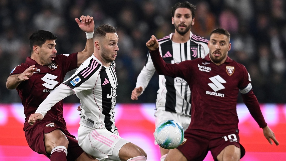 Juve Torino 0 0 LIVE: termina il primo tempo del Derby della Mole, vince l’equilibrio in campo Juve Torino 0 0 LIVE: termina il primo tempo del Derby della Mole, vince l’equilibrio in campo