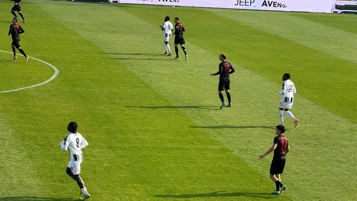 Juventus Next Gen Forlì 0 0 LIVE: primo squillo di Okoro, conclusione velenosa dell’attaccante Juventus Next Gen Forlì 0 0 LIVE: primo squillo di Okoro, conclusione velenosa dell’attaccante