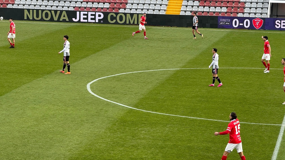 Juventus Next Gen Perugia 0 0 LIVE: Savio cestina il vantaggio, che occasione per i bianconeri