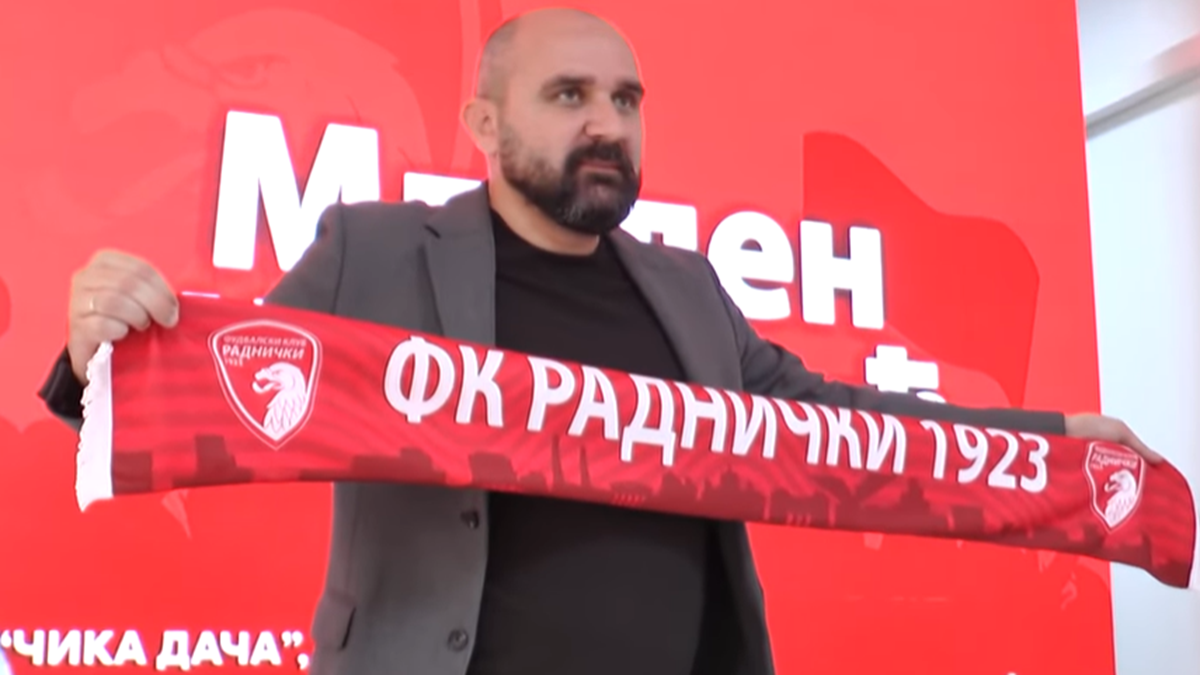 Morto Mladen Zizovic: tragedia in Serbia, l'allenatore del Radnicki colpito da un malore mentre era in panchina. Aveva 44 anni 36 mladen zizovic