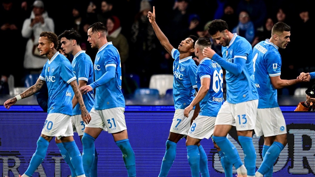 Napoli Atalanta 3 1: Conte torna a vincere e si riprende la vetta, stecca Palladino alla prima con la Dea. Ecco com’è andata