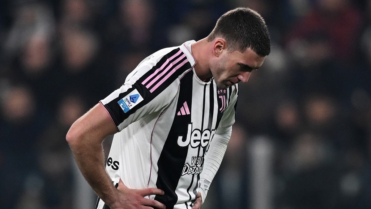 Vlahovic tiene in ansia Spalletti: il punto sulle sue condizioni prima della sosta. Quei fastidi preoccupano…Ultime Vlahovic tiene in ansia Spalletti: il punto sulle sue condizioni prima della sosta. Quei fastidi preoccupano…Ultime