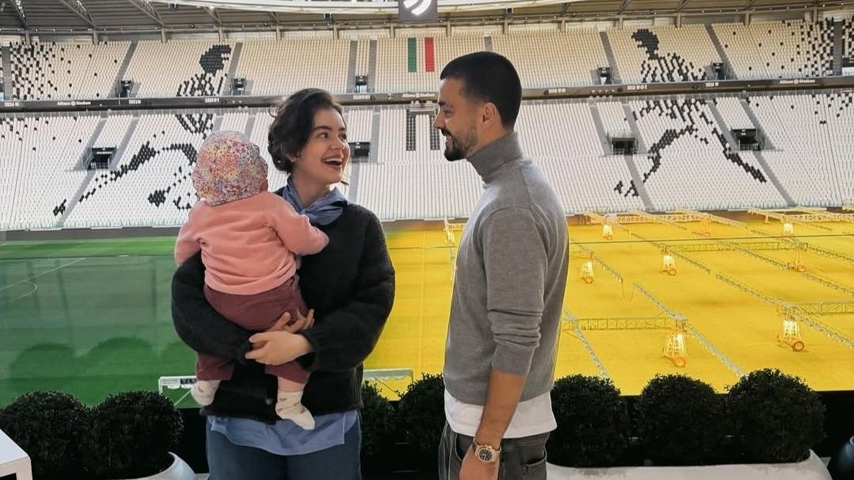 Zhegrova, tour del mondo Juve insieme alla sorella. Lei non trattiene l’emozione: «Orgogliosa che mio fratello faccia parte di questa famiglia leggendaria» – FOTO Zhegrova, tour del mondo Juve insieme alla sorella. Lei non trattiene l’emozione: «Orgogliosa che mio fratello faccia parte di questa famiglia leggendaria» – FOTO
