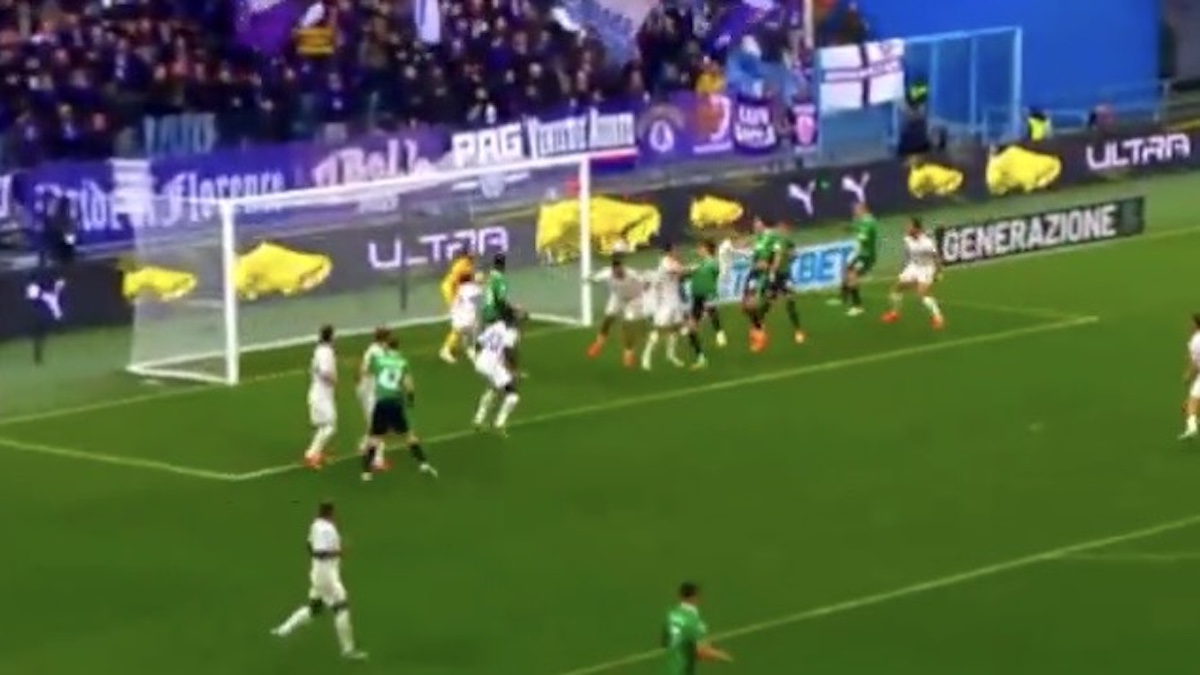 Gol Muharemovic, le voci di mercato non distraggono l’ex Juve: colpo di testa vincente che abbatte il muro della Fiorentina, primo centro in Serie A