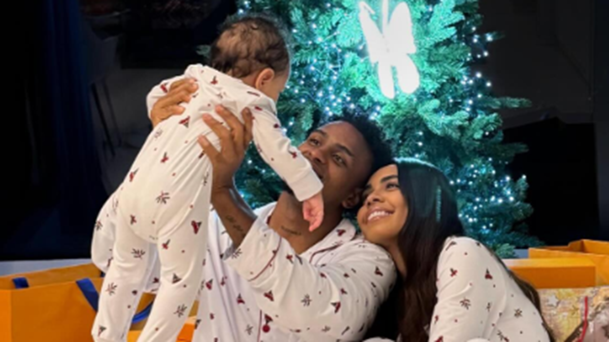 Cabal e quel dolce scatto in famiglia per celebrare il Natale: la FOTO del difensore fa sciogliere i tifosi della Juventus 36 cabal