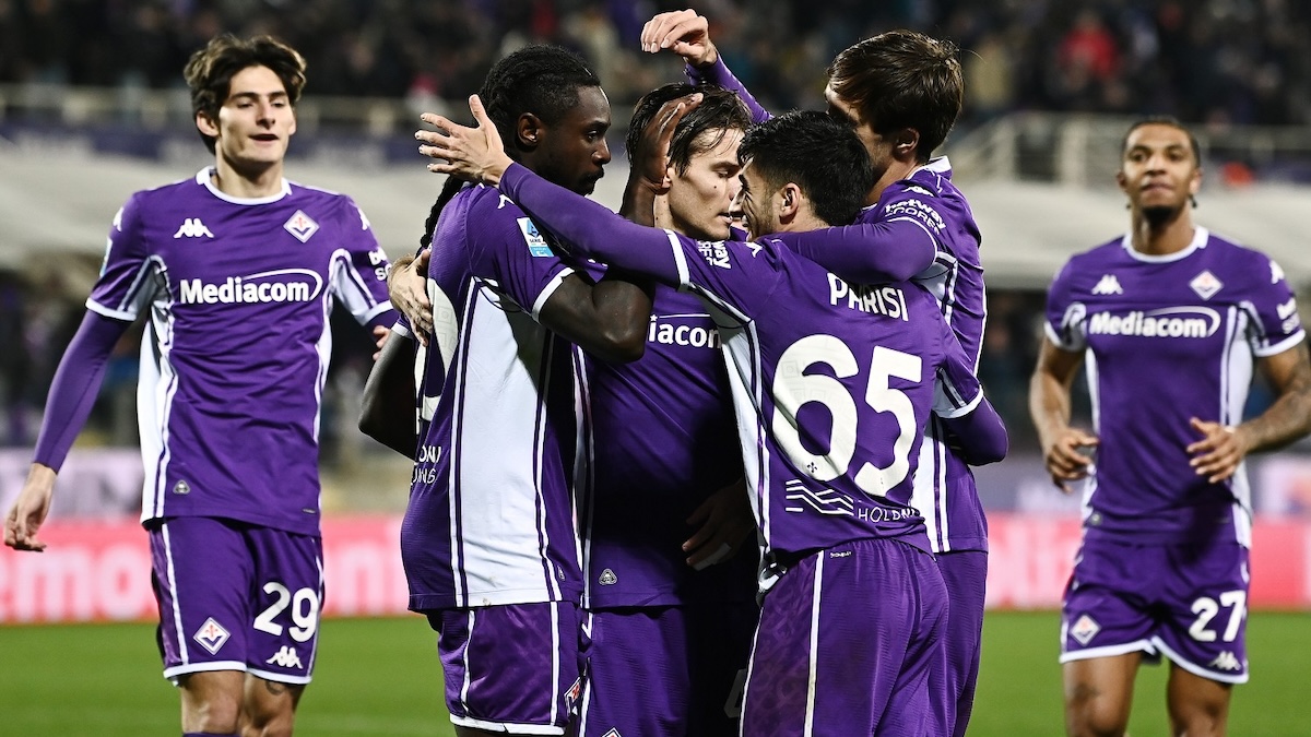 Fiorentina Udinese 5-1: prima vittoria e boccata d'ossigeno per la Viola. Doppio Kean, friulani in 10 dall'8' 36 fiorentina esultanza