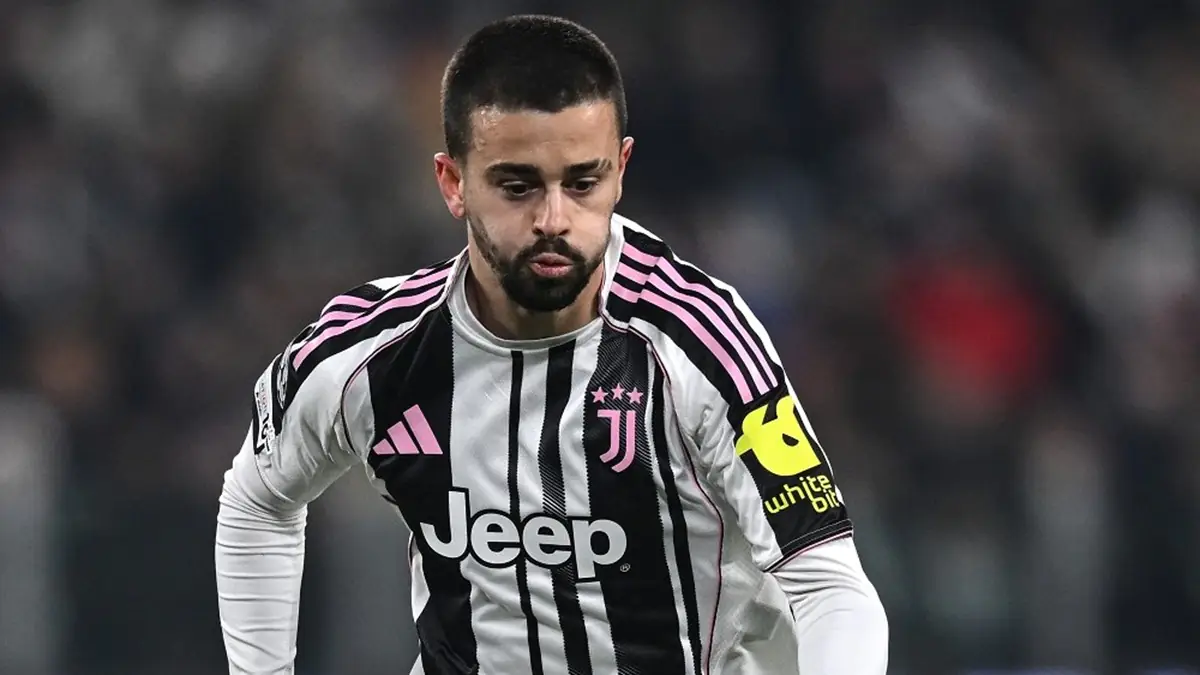 Zhegrova Juve, kosovaro sostituto nell’intervallo del match col Pafos: come è andato il suo esordio da titolare in bianconero. Numeri e prestazione Zhegrova Juve, kosovaro sostituto nell’intervallo del match col Pafos: come è andato il suo esordio da titolare in bianconero. Numeri e prestazione