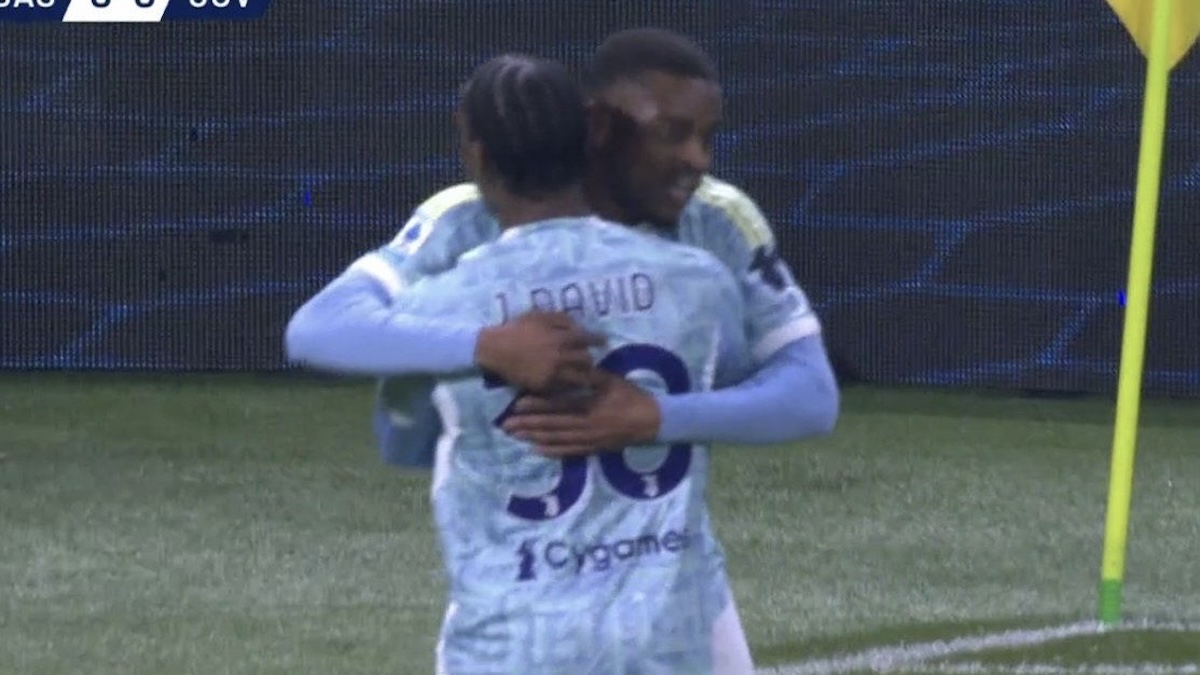 Autogol Muharemovic: l'ex Juventus allunga di testa il traversone di Kalulu, bianconeri subito avanti al Mapei Stadium 36 Autogol Muharemovic