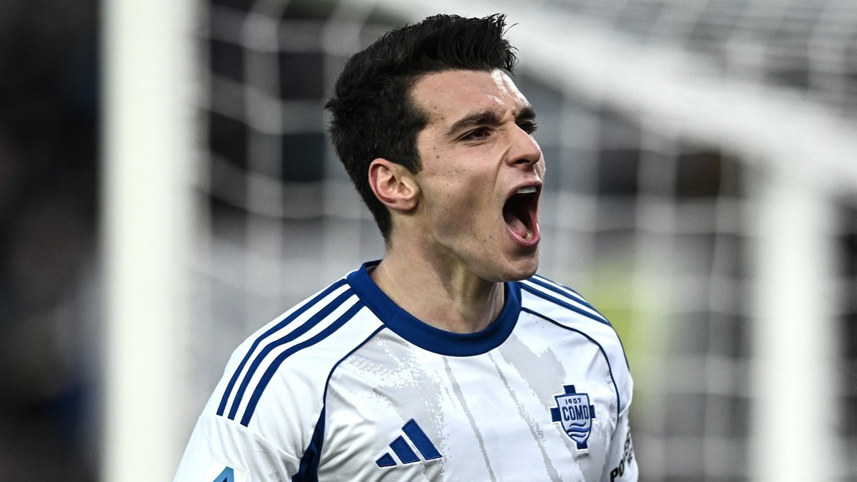 Pisa Como 0-3, Douvikas trascina i lariani al quarto posto con Roma e Juventus. Il resoconto del match 36 Douvikas