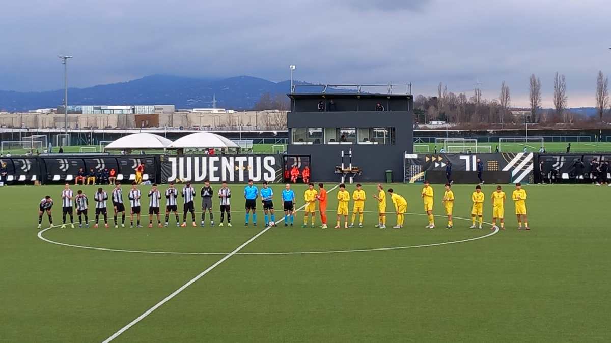 Juventus Carrarese Under 17 0 0 LIVE: primo angolo per i bianconeri, Santa Maria ispirato Juventus Carrarese Under 17 0 0 LIVE: primo angolo per i bianconeri, Santa Maria ispirato