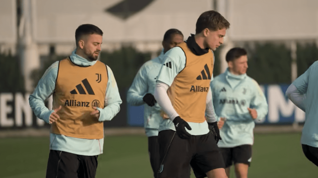Yildiz Zhegrova allenamento Juve