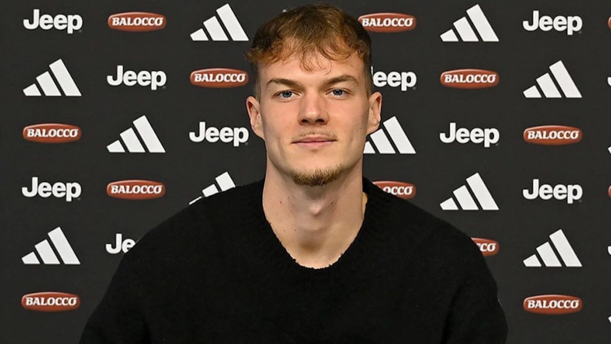 Mazur Juve, il club blinda il suo talento polacco classe 2007: ufficiale il lungo rinnovo del contratto 36 Mazur