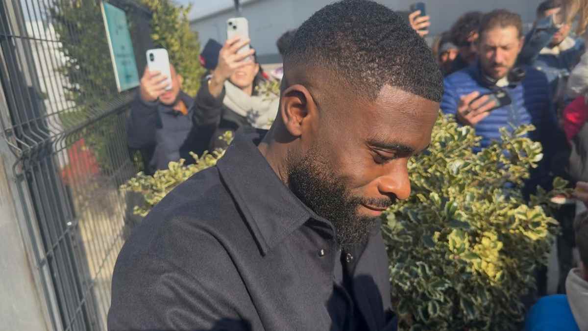 Boga Juventus, terminate le visite mediche: che accoglienza dei tifosi per il nuovo arrivato – FOTO e VIDEO Boga Juventus, terminate le visite mediche: che accoglienza dei tifosi per il nuovo arrivato – FOTO e VIDEO