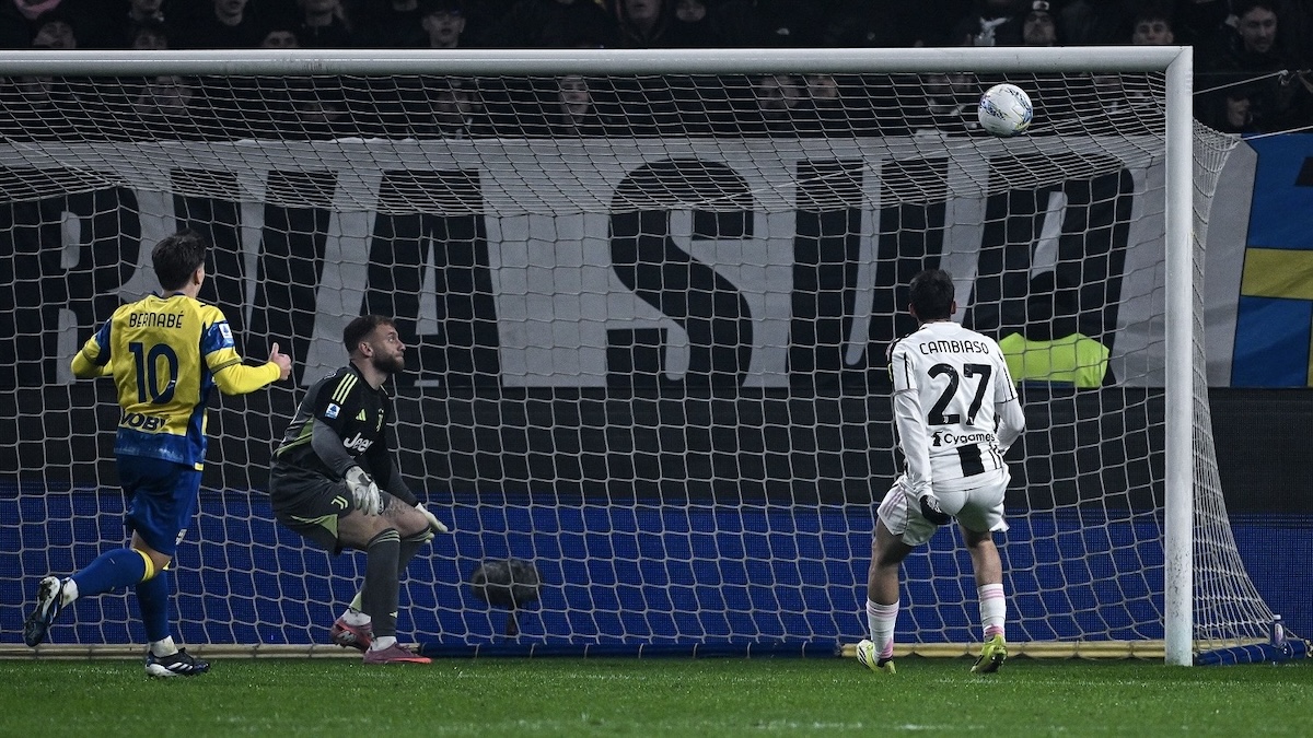 Autogol Cambiaso: clamoroso errore dell'esterno della Juve, ha rimesso in partita così il Parma! Cosa è successo al Tardini 36 Cambiaso