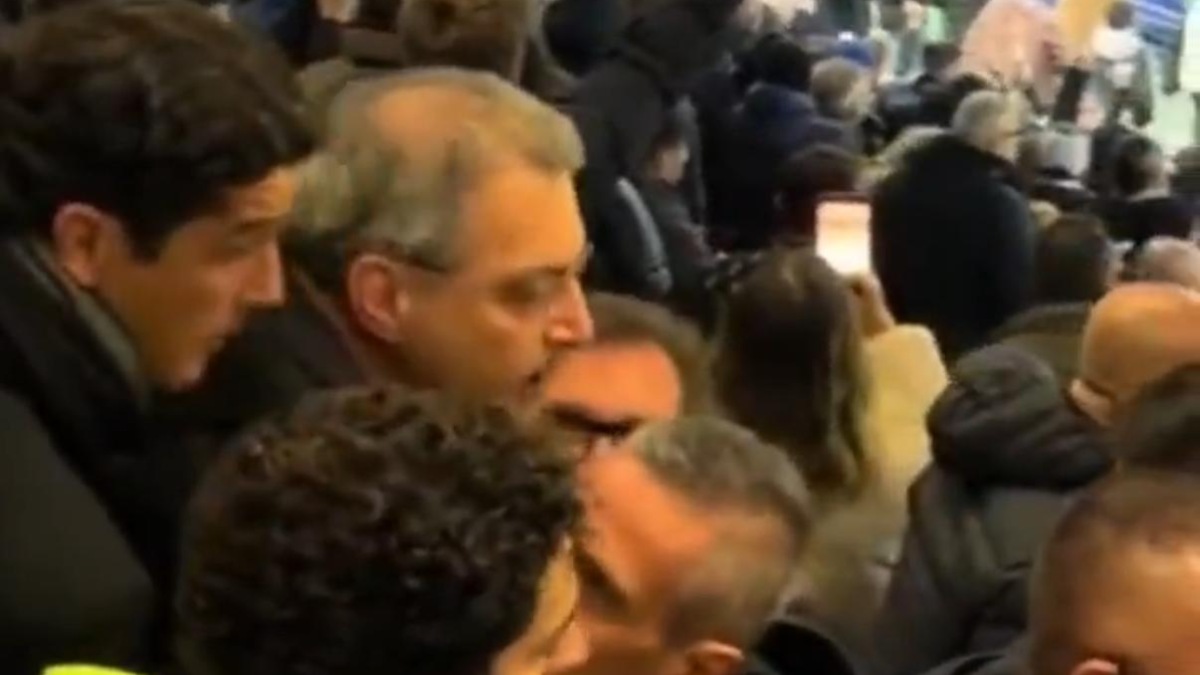 Inter Juve, dirigenti bianconeri insultati in tribuna a San Siro. Ecco che cosa è successo durante il derby d'Italia 36 Dirigenti Juve