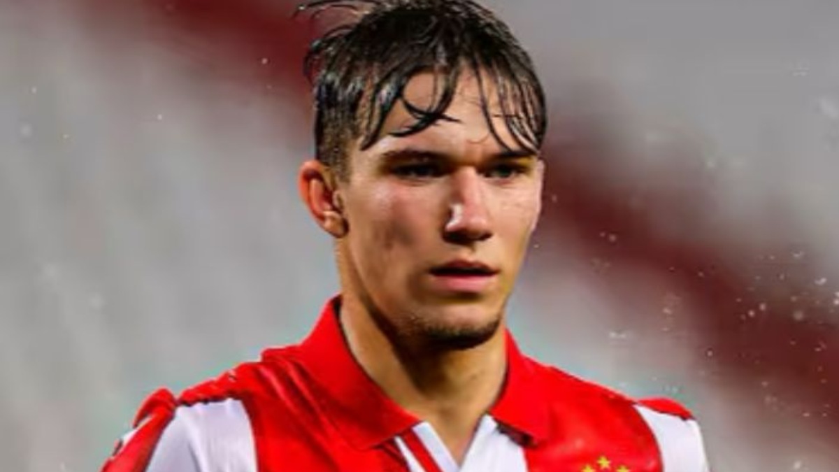 Kostov Juve: nome nuovo per il centrocampo bianconero, ma c'è la concorrenza di due rivali. Tutti i dettagli 36 kostov