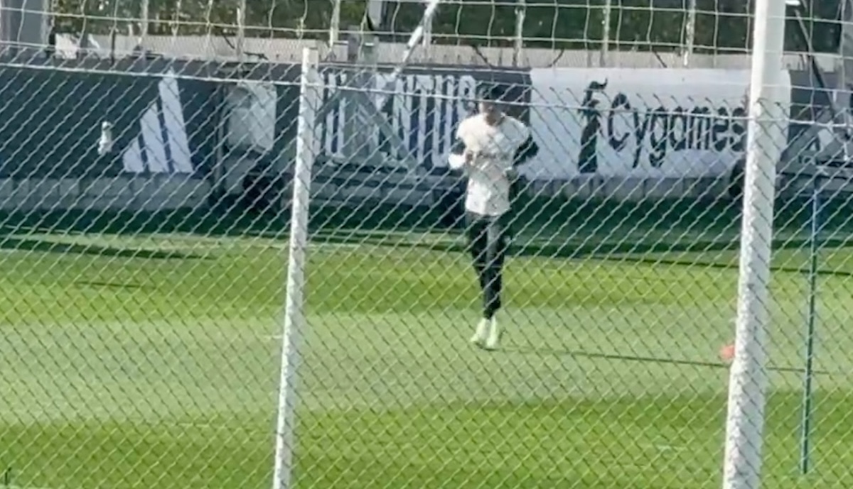 Milik si rivede: allenamento differenziato alla Continassa - VIDEO 36 milik-continassa