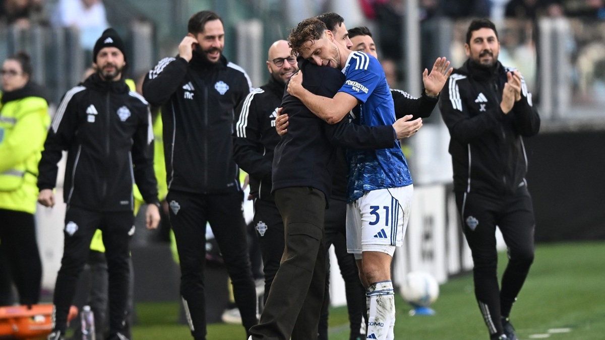 Como Lecce 3 1, i lariani ribaltano i pugliesi in mezz’ora: Juve superata 2 dal quarto posto. Il resoconto del match Como Lecce 3 1, i lariani ribaltano i pugliesi in mezz’ora: Juve superata 2 dal quarto posto. Il resoconto del match